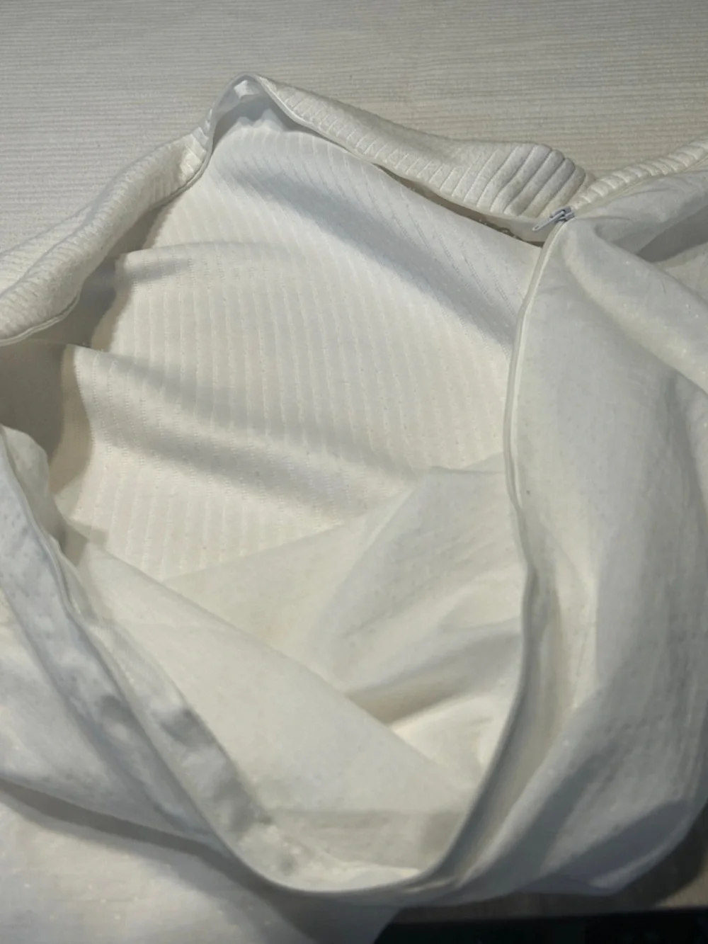 White Cotton Ribbed Zipper King Mattress Cover